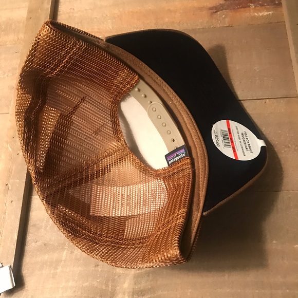 NWT Patagonia Men's Fitz Roy Trout Trucker Hat - Picture 3 of 4